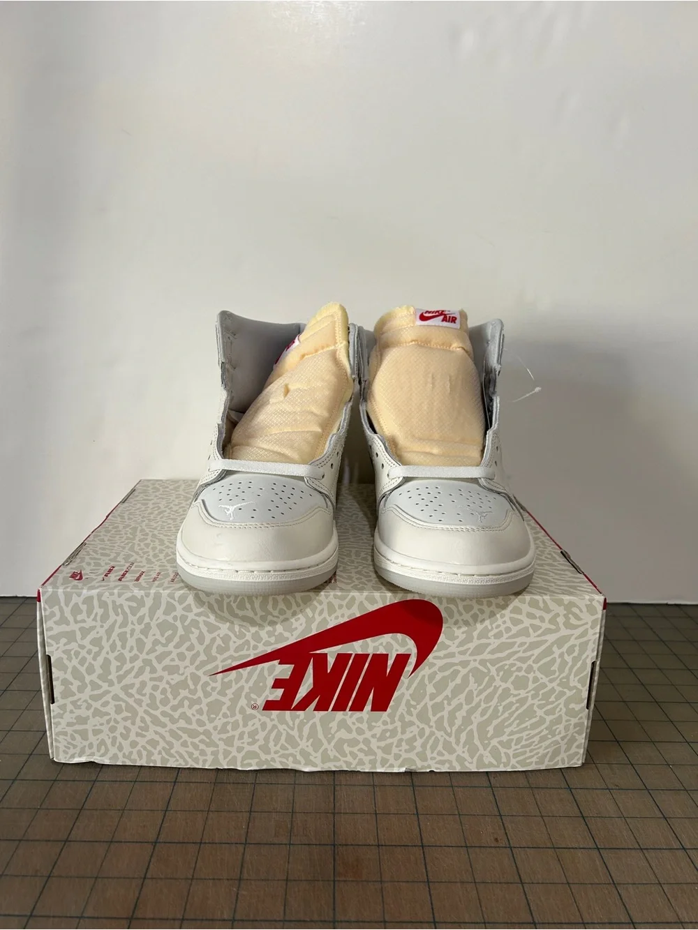 Air Jordan 1 High Retro OG ‘Sail Elephant Print’